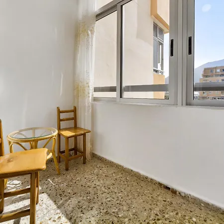 Appartamento Cozy In Center Of Cristianos Ocean And Mountain View