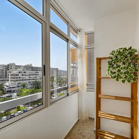 Appartamento Cozy In Center Of Cristianos Ocean And Mountain View *